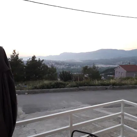 Perun Daire Podstrana